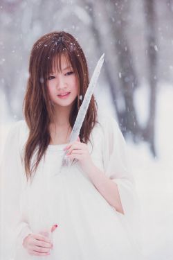 内衣少女